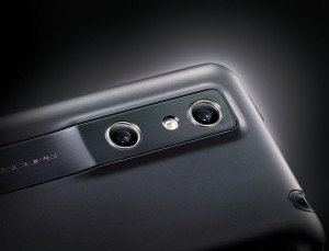 LG Optimus 3D beauty02 300x229 Câmeras de filmar 3D