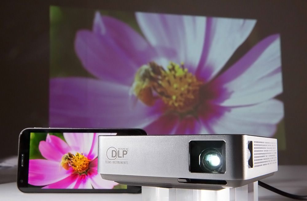 ASUS-S1-Mobile-LED-Projector