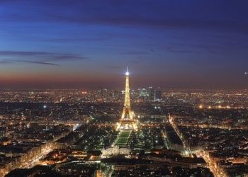 Paris recebe fórum e-g8