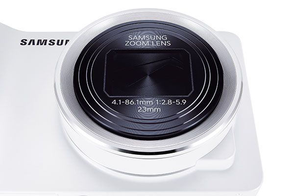 Samsung Galaxy Camera com uma lente de 21x