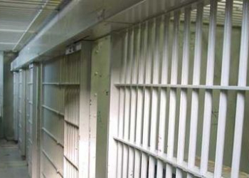 Polícia detém suspeito de ser responsável pelo maior ataque ddos da história