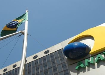 Anatel multa operadoras de telefonia móvel por descumprimento de metas de qualidade