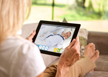 D-link_vigilabebes_iphone_ipad_android_eyeon_baby_camera_escenario07