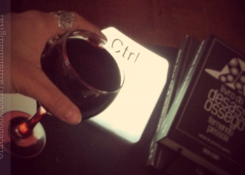 Tu que vens e me desassossega … ata-te a mim!