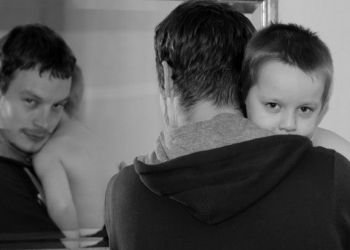 Atividade cerebral do pai pode se tornar mais “materna”, conclui estudo