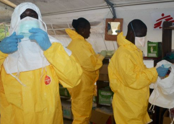 Surto de ebola na áfrica leva oms a realizar reunião de emergência