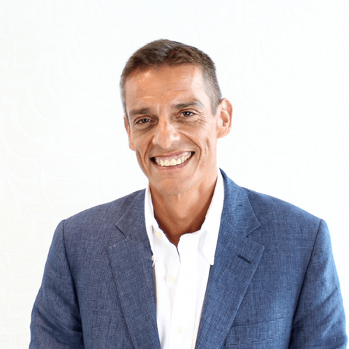 f Miguel Capela¦âo MAEIL, PHC, PHC CS, software TecheNet A sua empresa tem vida social?