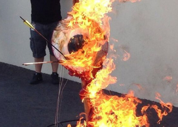 Neversoft: encerramento de estúdio e destruição da réplica do logo