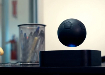 Om:one | techenet | a menina digital