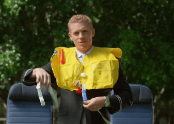 Vídeo com instruções de voo surpreende pela criatividade e ousadia