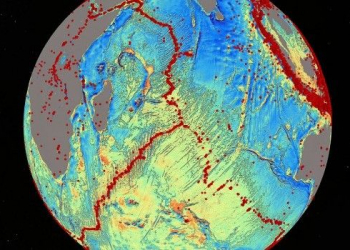Mapa gravitacional revela detalhes inéditos do fundo dos oceanos