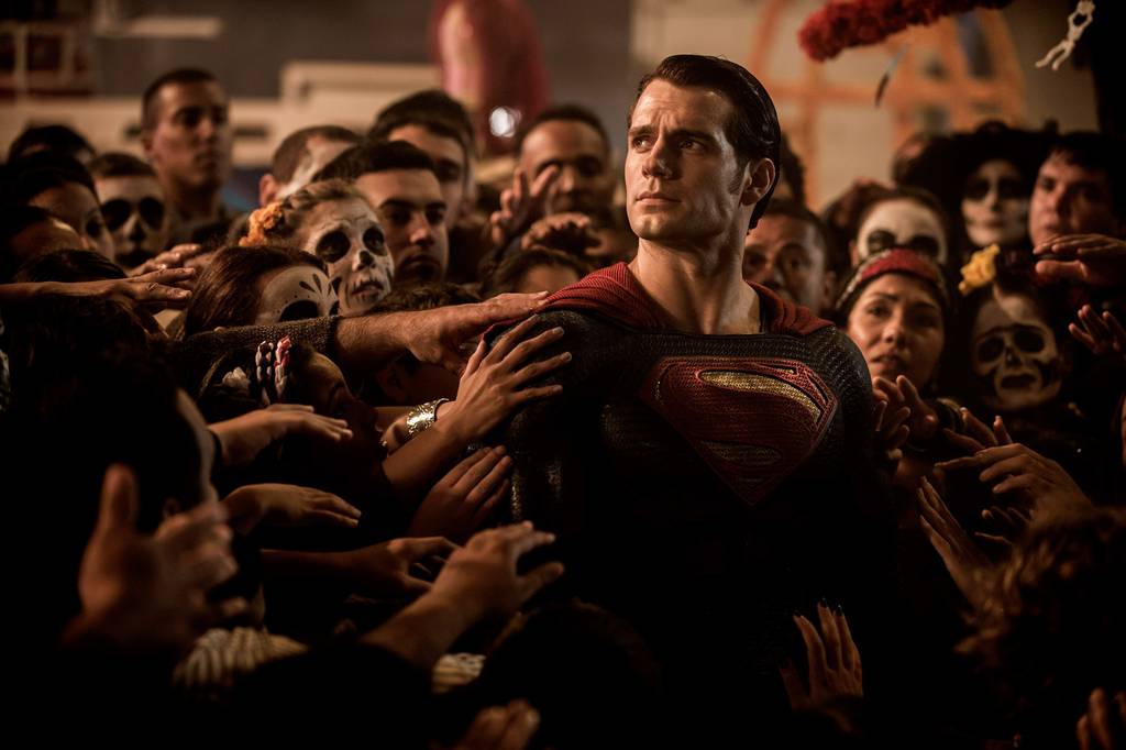 O Superman, Clark Kent é o actor britânico Henry Cavill