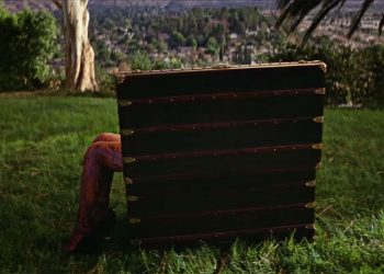 Rihanna: vídeo "bitch better have my money" (explicit)