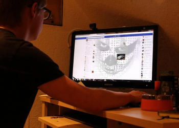 Facebook mensagem de voz falsa