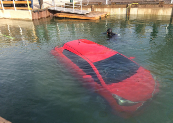 Viagem com gps acaba no fundo do lago