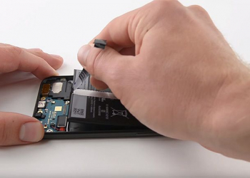 Pixel: ifixit classifica como relativamente fácil reparar