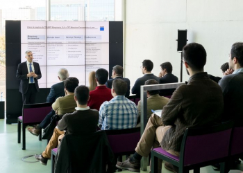 Conceito de indústria 4. 0 vem revolucionar futuro das empresas transformadoras