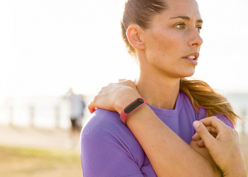 Tomtom sports expande gama wearable com novo monitor de fitness cardio