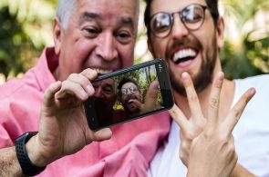 Dia mundial da terceira idade: na wiko os smartphones não são só para jovens!