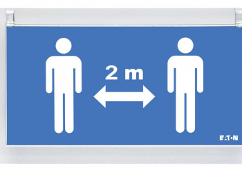 Sinalética eaton indica distância social em edifícios públicos
