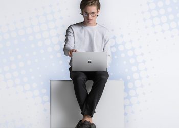 Microsoft surface laptop 4