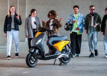 Piaggio one scooter elétrica