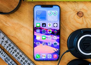 Apple iphone 13 ecrã amoled ltpo