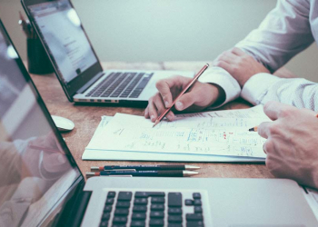 Que serviços presta uma empresa de tradução?