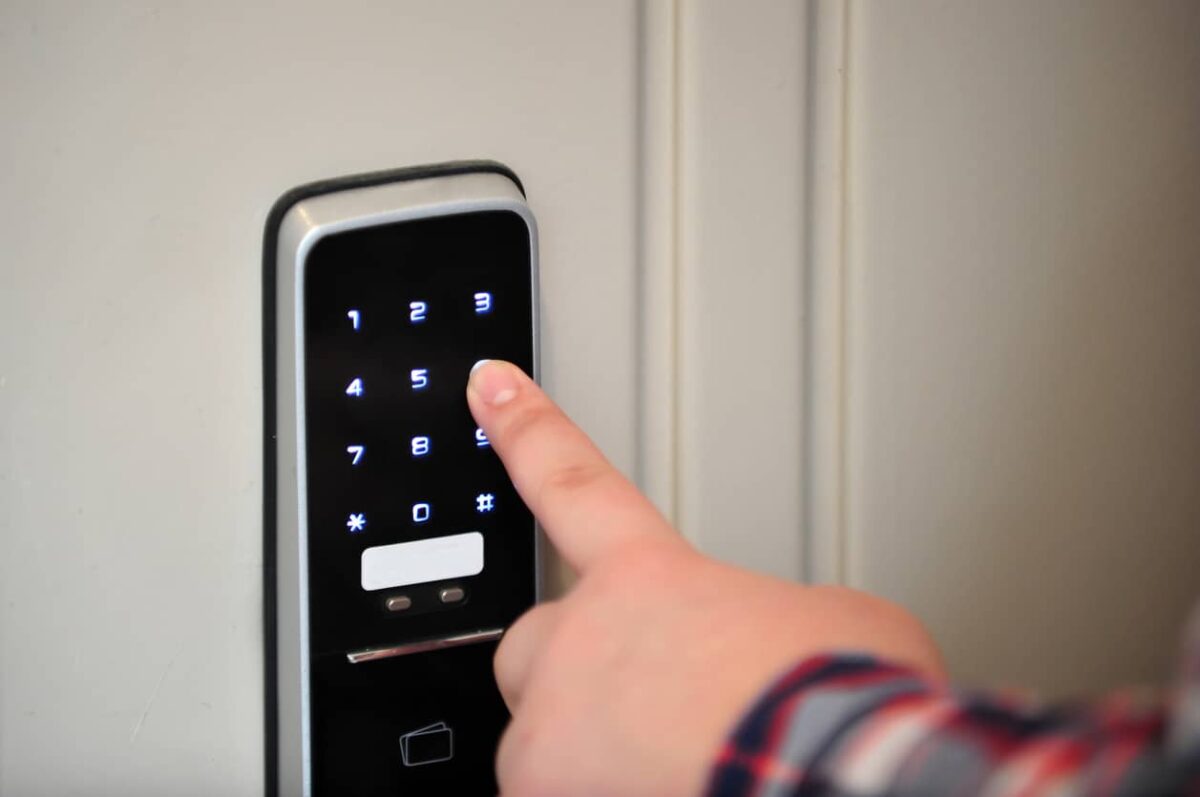 Learn the benefits of having a digital lock at home