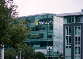 Microsoft também suspende vendas e serviços na rússia