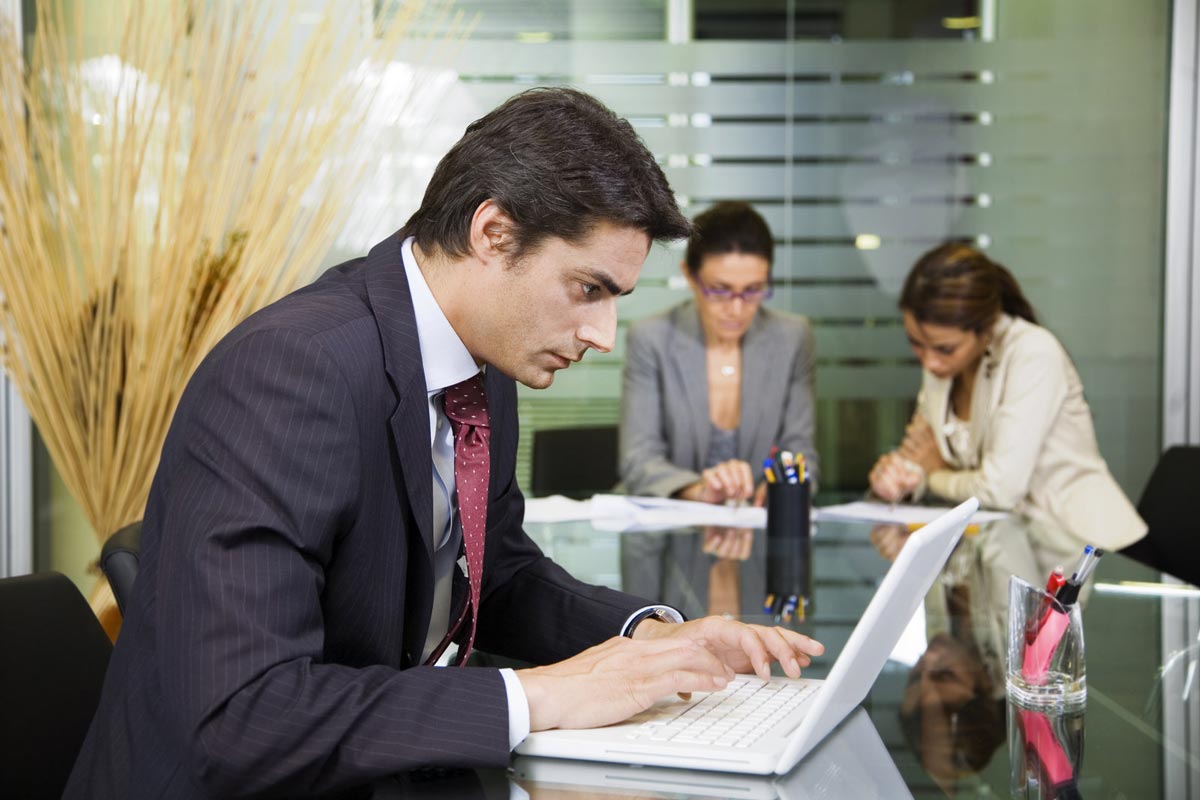 jovens preferem estudar online
