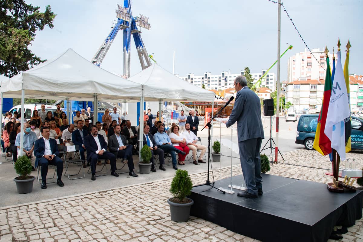 Creditos CMLoures 1 1 Hub de carregamento, Loures, Ministro do Ambiente, Ministro Duarte Cordeiro, mobilidade elétrica, Veículos eléctricos TecheNet Ministro do ambiente inaugurou hub de carregamento em loures