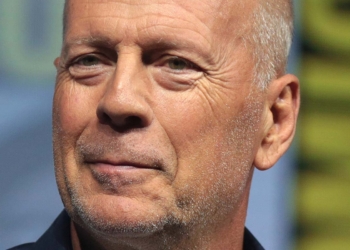 Bruce willis com diagnóstico de demência frontotemporal