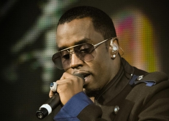 O rapper diddy paga 5 mil dólares por dia a sting até ao fim da vida