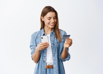 Quais elementos fazem parte da jornada do cliente?