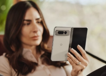 Google pixel fold smartphone dobrável - 2