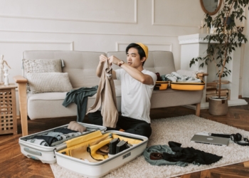 Não sobrecarregar a bolsa em viagens