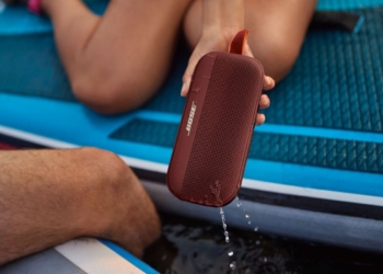 Bose soundlink flex: som e resistência em harmonia