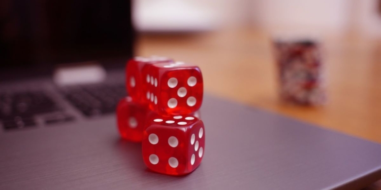 Principais mitos e factos sobre casinos online