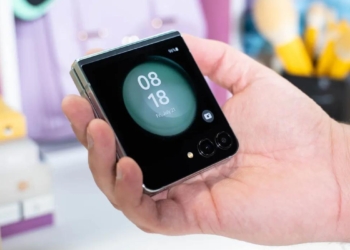 Samsung galaxy z flip 5 coverscreenos