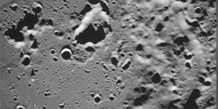 Luna-25 não consegue estabelecer órbita de aterragem