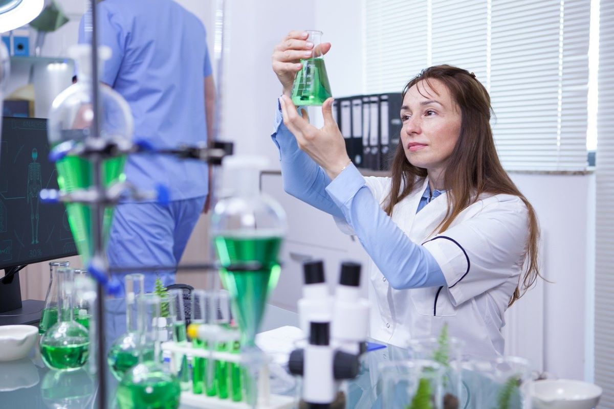 O efeito tesoura na progressão de carreira das mulheres na ciência