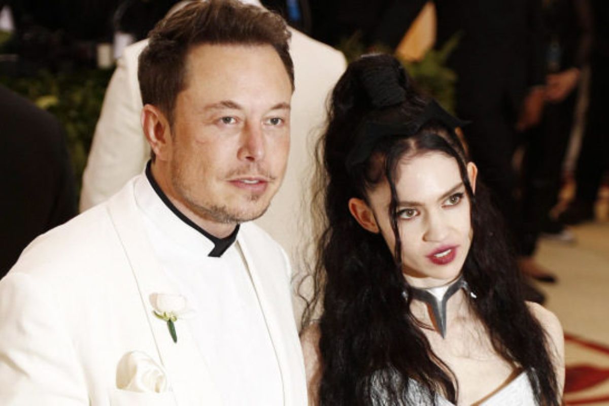 Filho de musk e grimes é techno mechanicus