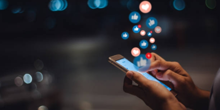 Como as mídias sociais estão perturbando a indústria comercial