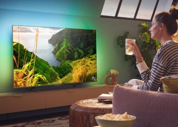 Smart tv philips com ambilight e android tv com desconto imperdível