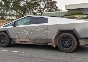 Tesla cybertruck à prova de balas