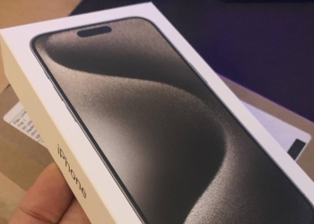 Comprador encomenda iphone 15 pro max e recebe um clone android