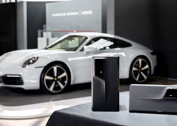 Honor magic v2 rsr porsche design