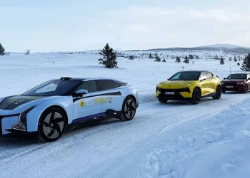 Tesla autonomia - hiphi z