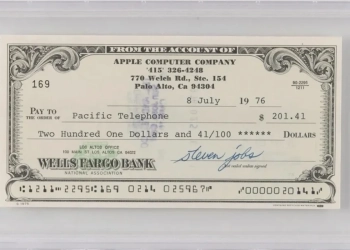 Apple steve jobs cheque